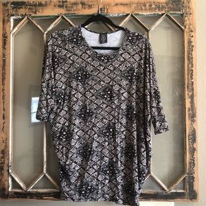 Agnes & Dora Dolman shirt